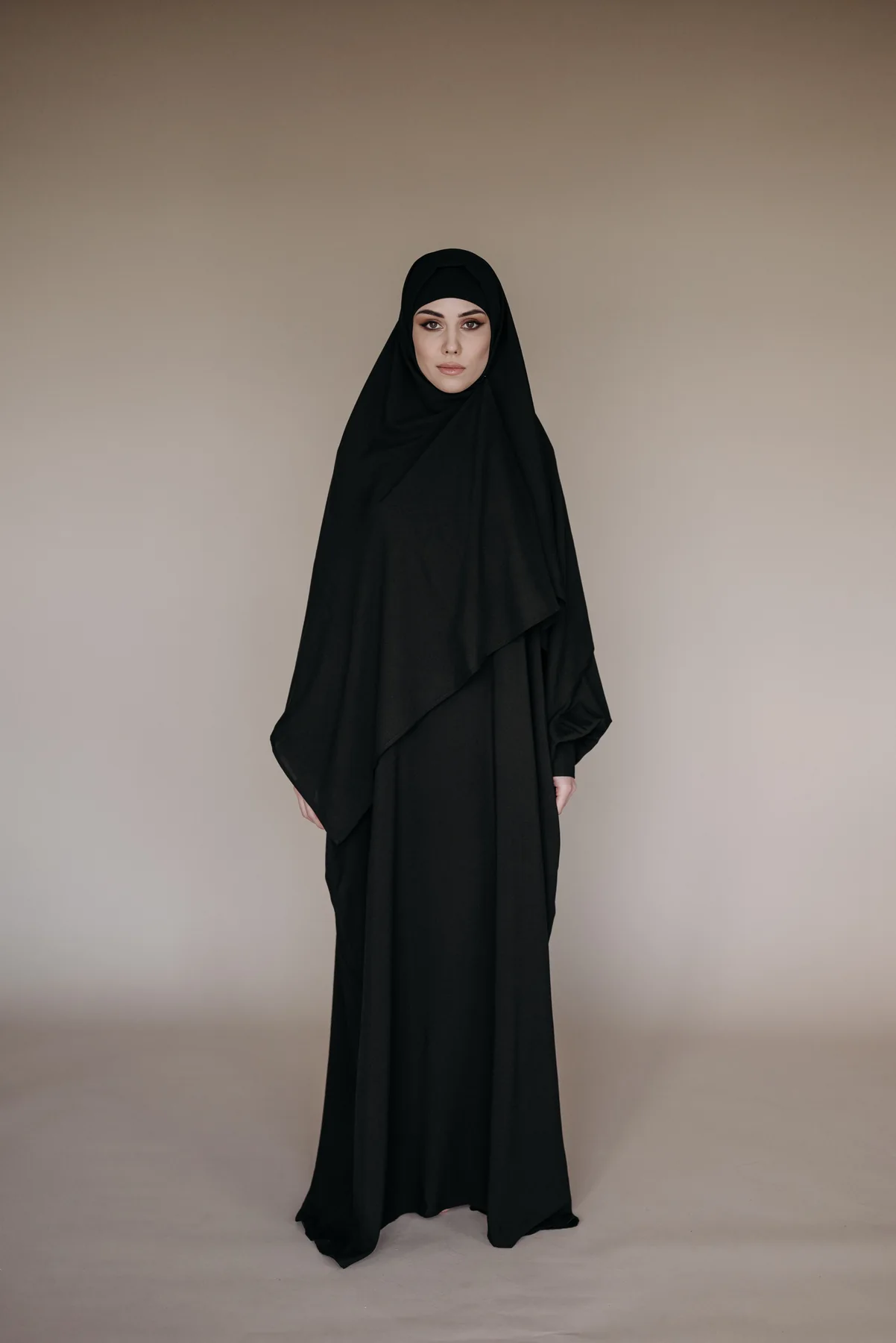 عبايات فاخرة